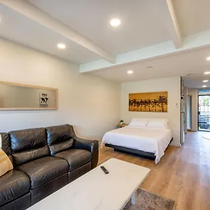  Aparthotel 3mins Walk To Beach! Laundry, Pool, Hot Tub &